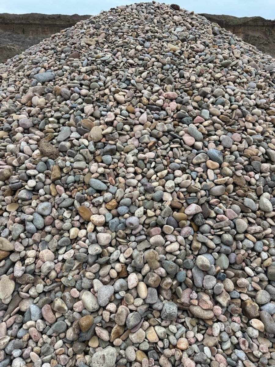 Bulk stone and aggregate for contractors and homeowners