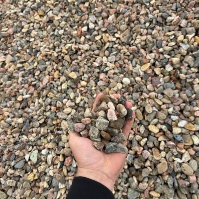 Crushed Stone 1" angular aggregate for driveways and base material